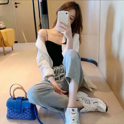 姹紫嫣红碧绿波